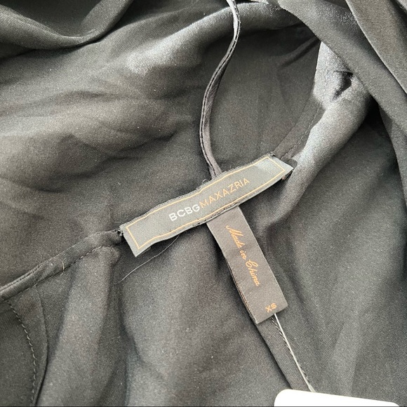 BCBG Max Azria Black Satin Open Back Shorts Romper Size XS - Picture 5 of 6